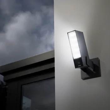 Videocamera Esterna Intelligente con luce presenza NOC-PRO - Materiale Elettrico